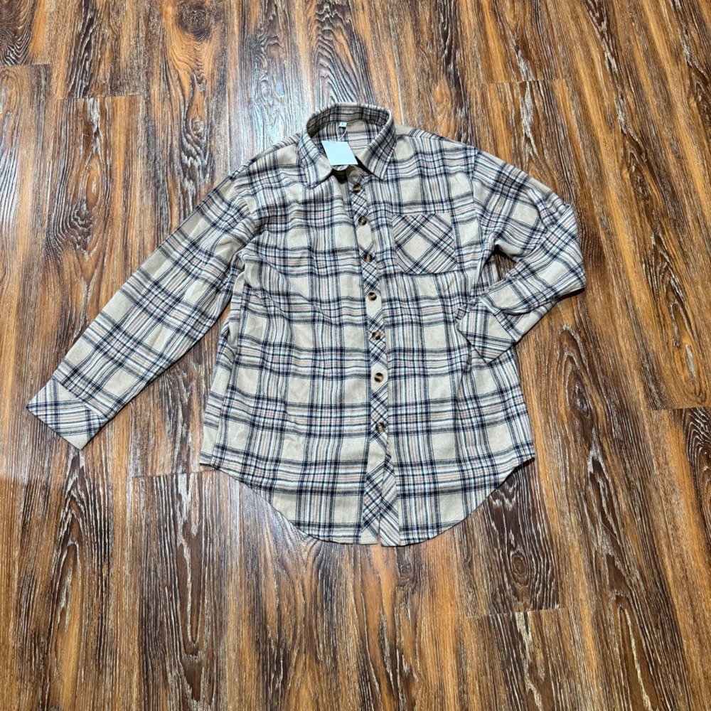 NWT Size S Women Plaid Button Down Shirt Tan Black Long Sleeve Shacket NEW